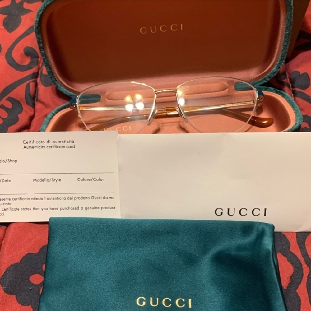 Gucci Clear Frame Glasses